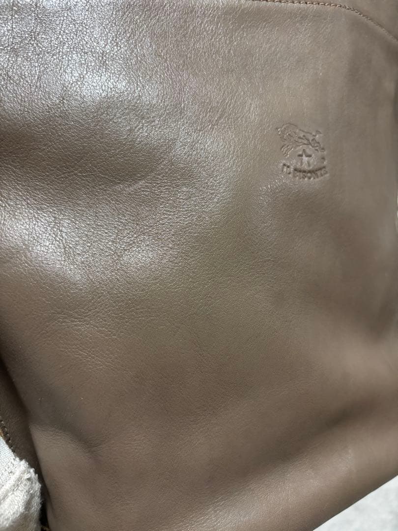 イルビゾンテ　タッセル付き　2wayバケツバッグ