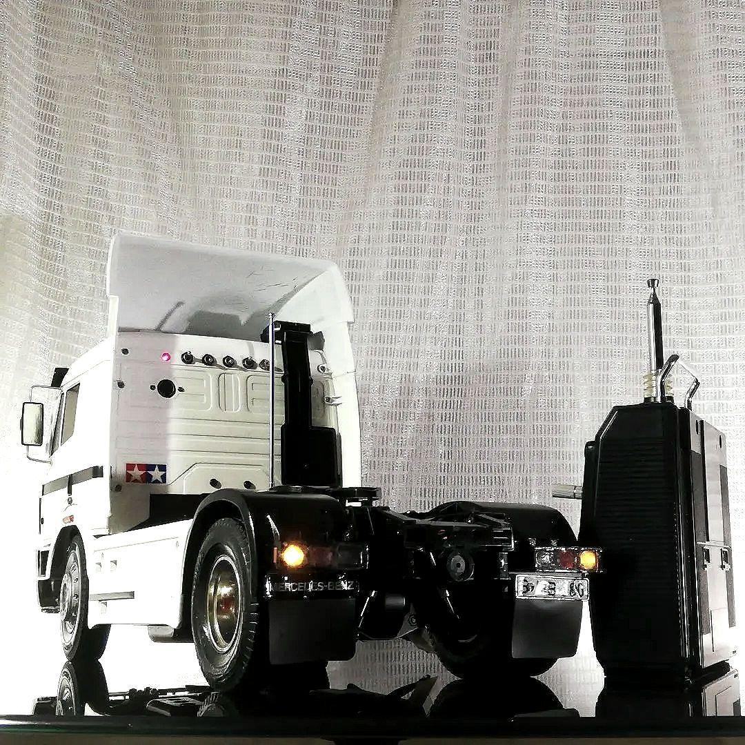 タミヤ1/14 トラック トレーラー メルセデス ベンツ 1838LS 動作品
