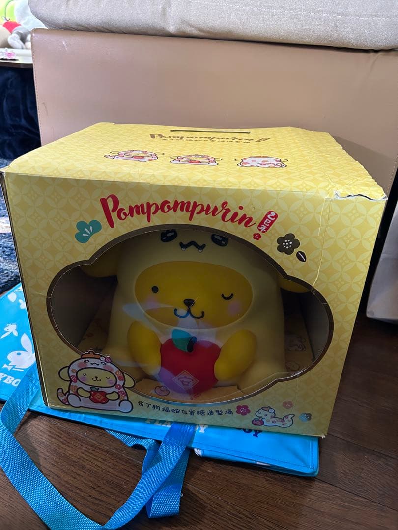 蜜*様 海外ファミリーマート限定 ポムポムプリン 巨大 フィギュア 貯金箱