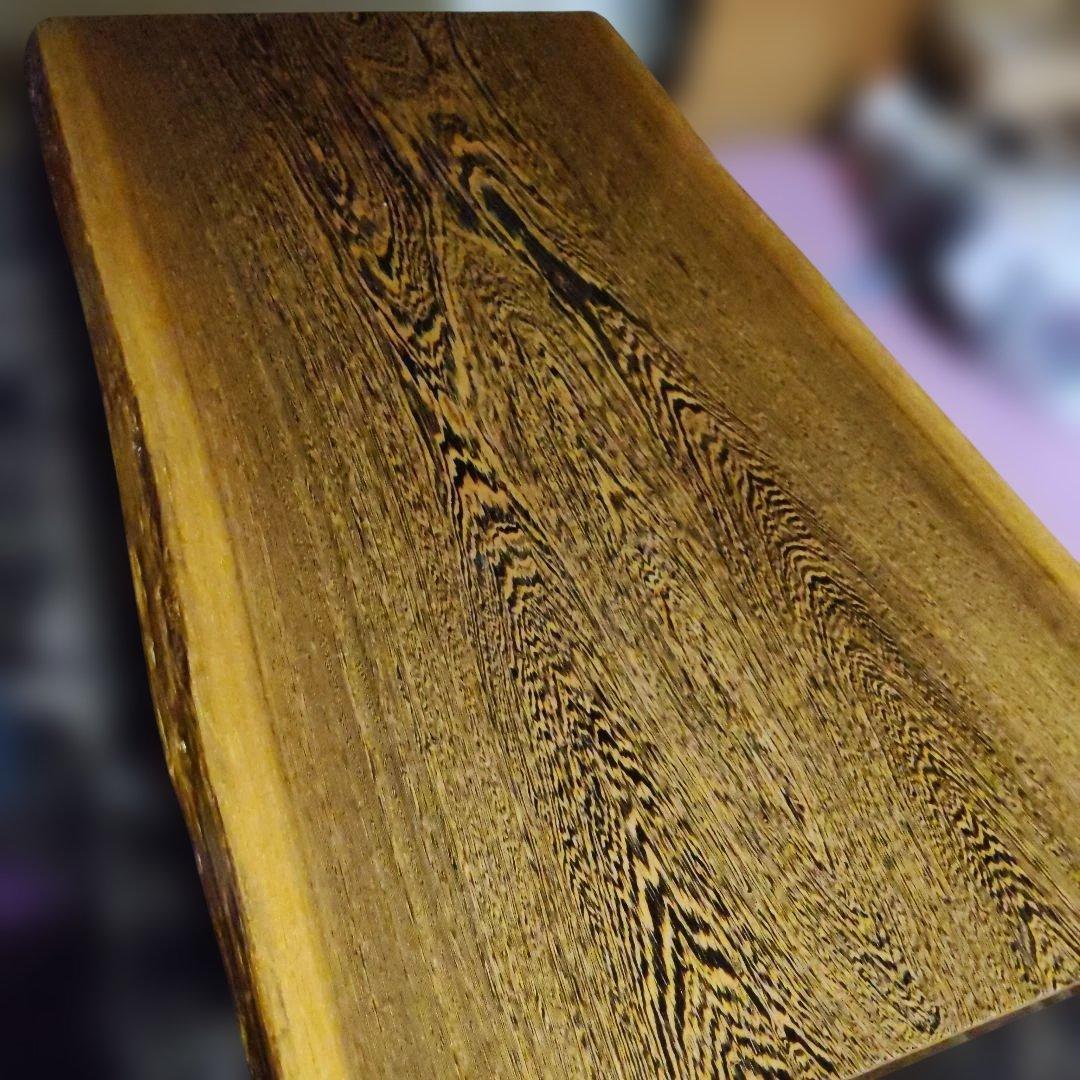 鉄刀木　タガヤサン　一枚板テーブル