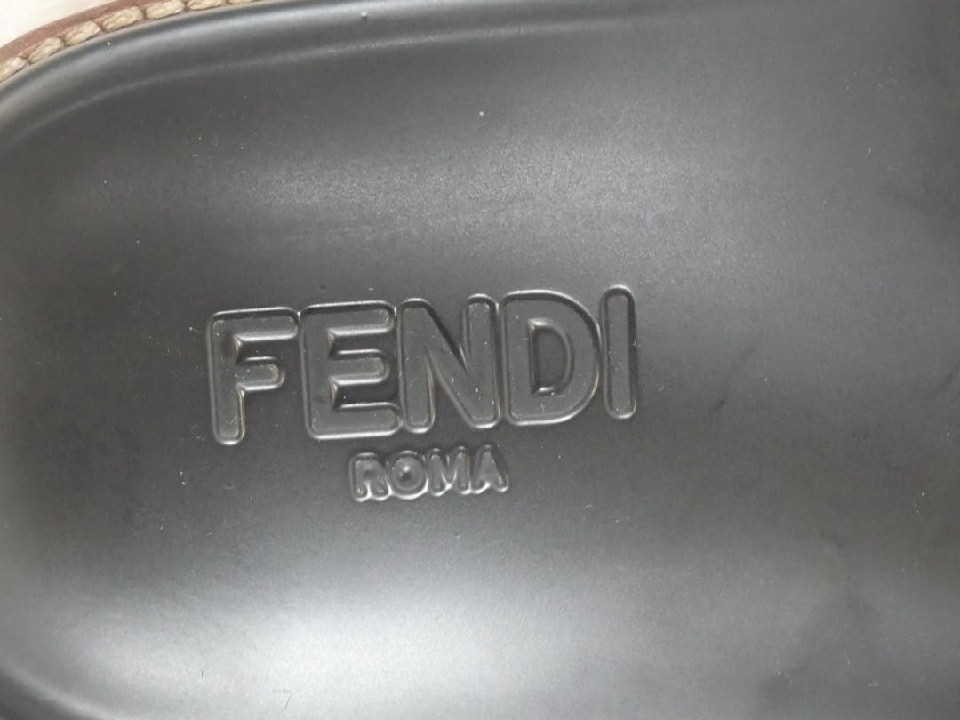 FENDI　メンズサンダル