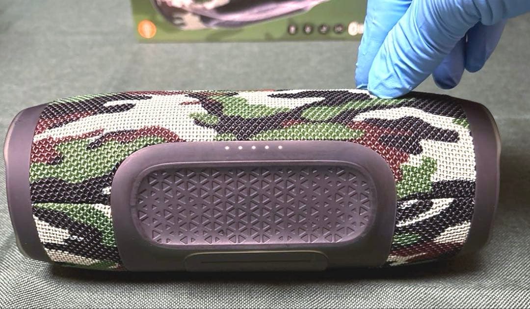 美品 JBL Charge 3　チャージ3 Bluetoothスピーカー　迷彩柄