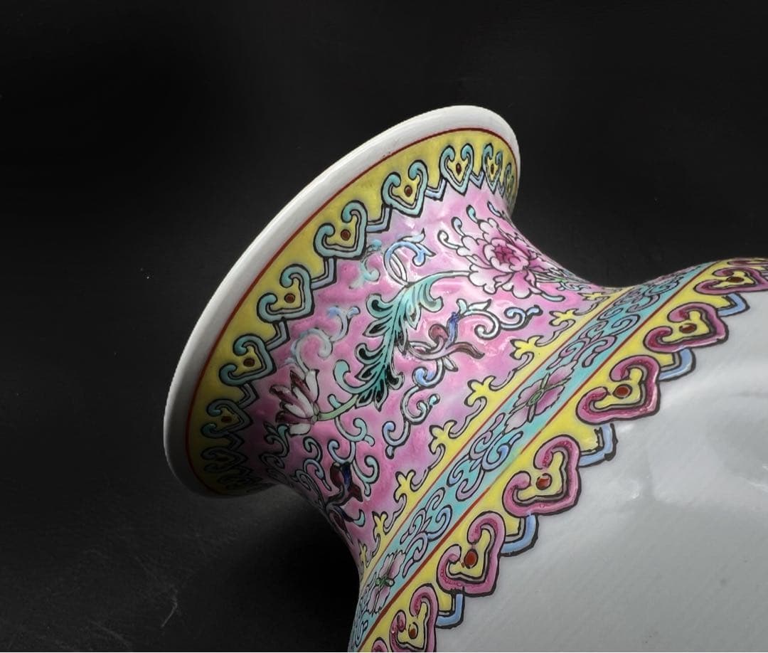 中國美術 景德鎮製 花鳥詩文紋樣花瓶 花器　花入 珍禽栩栩枝间舞