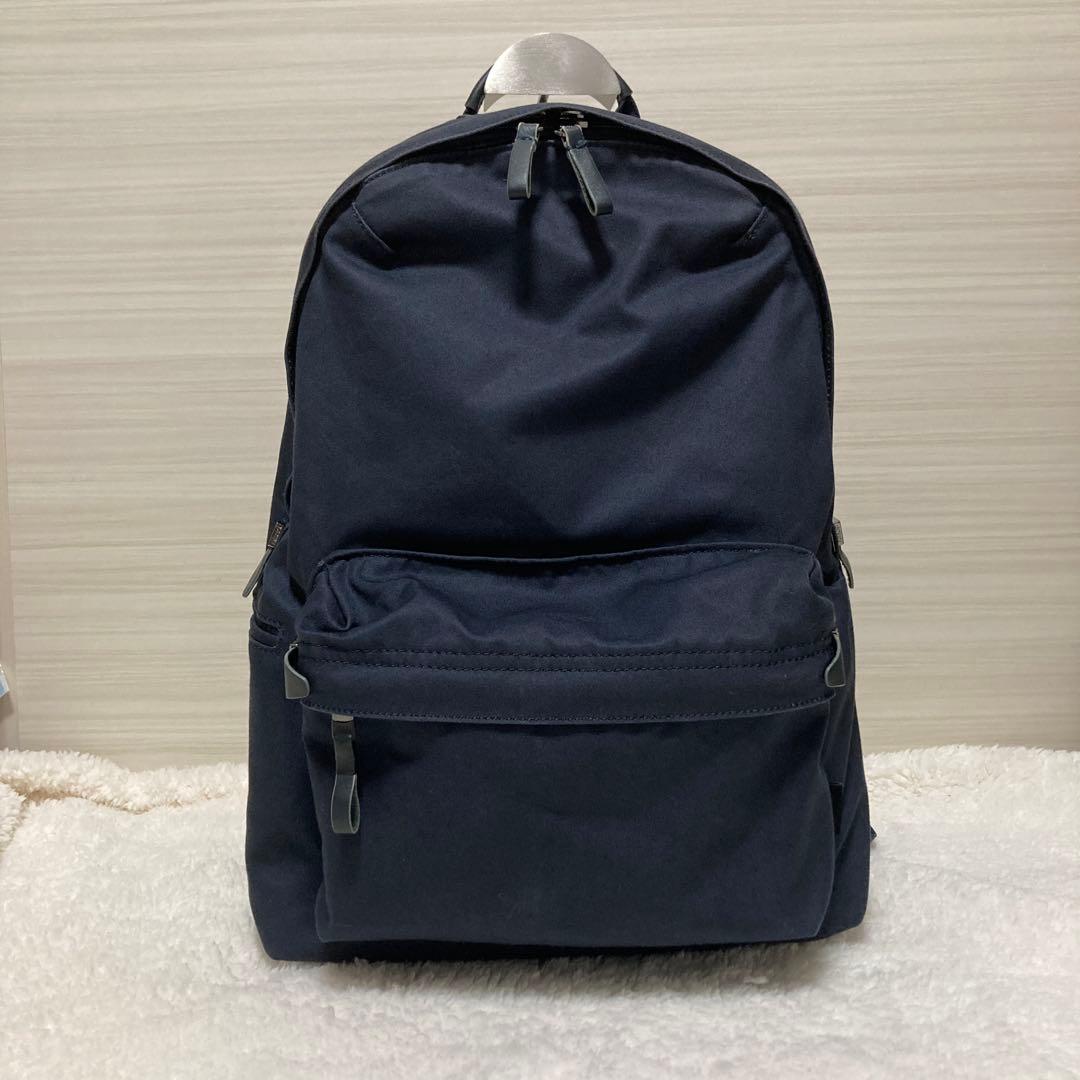 UNTRACK デイパック バックパック　ネイビー