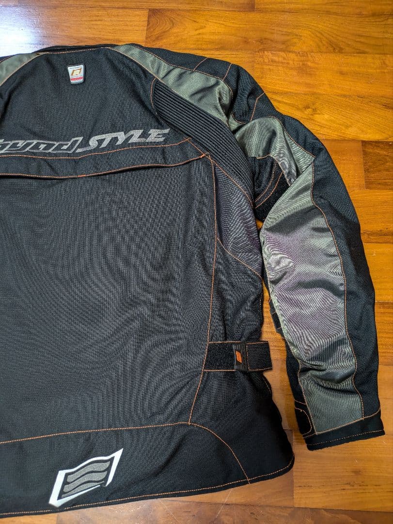 ヒョウドウ　ジャケット