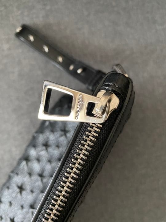 【美品】JIMMY CHOOクラッチバッグ(チャーム付き)/メンズ・レディース