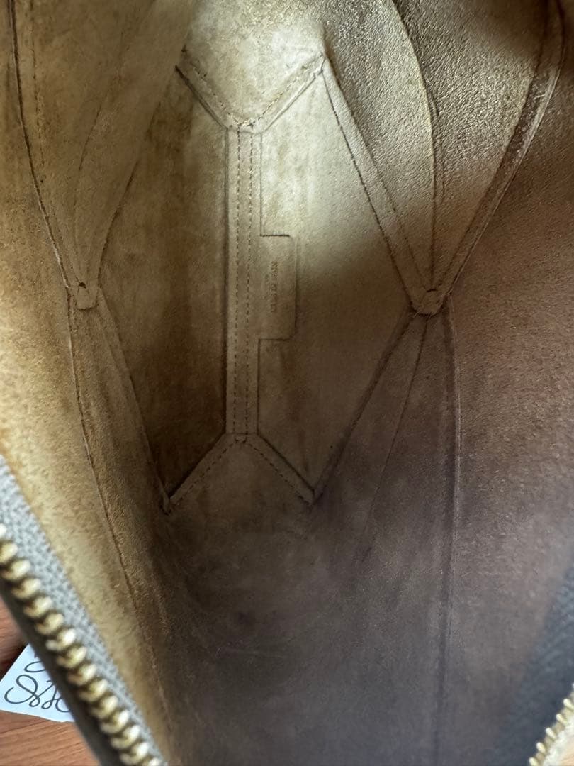 みき　LOEWE パズルファルドポチ　シャイニーナプカーフ