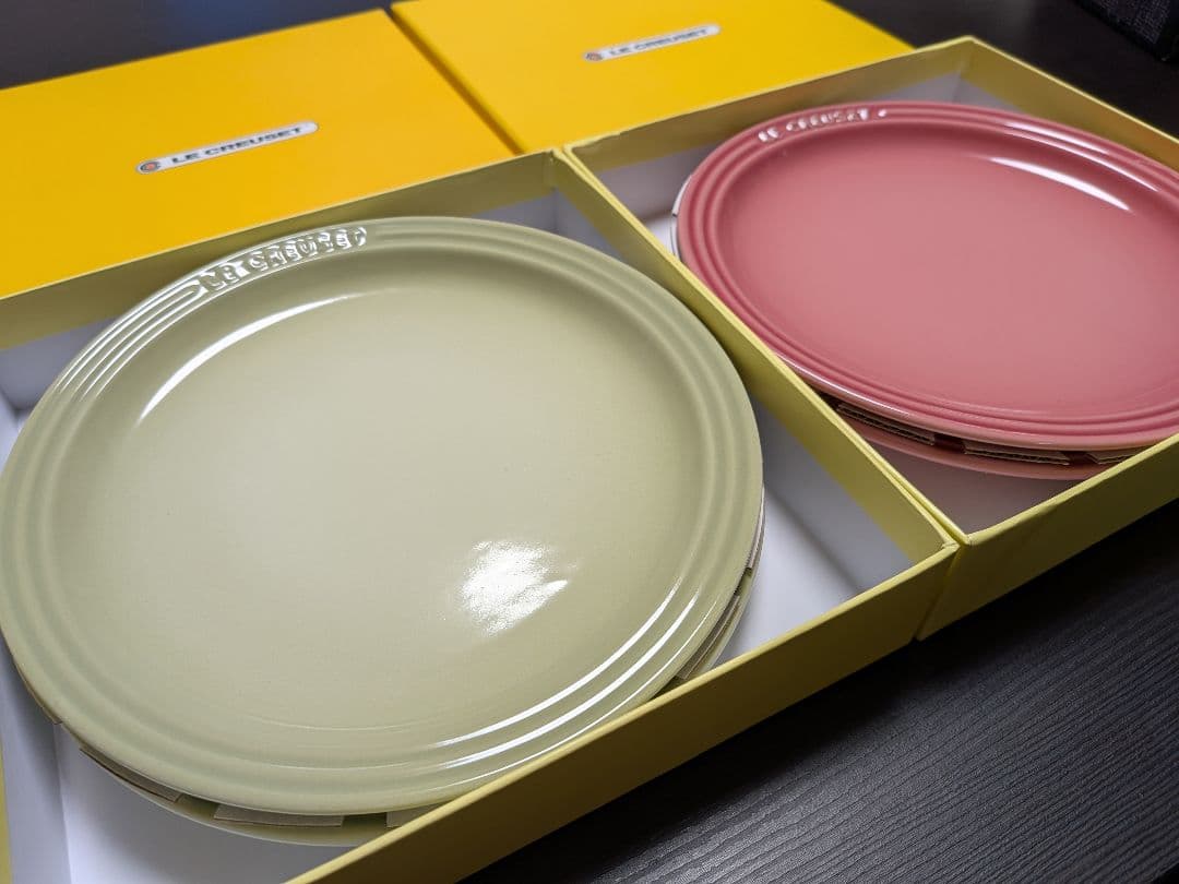 LE CREUSET 皿 2枚セット ワサビ・ローズ