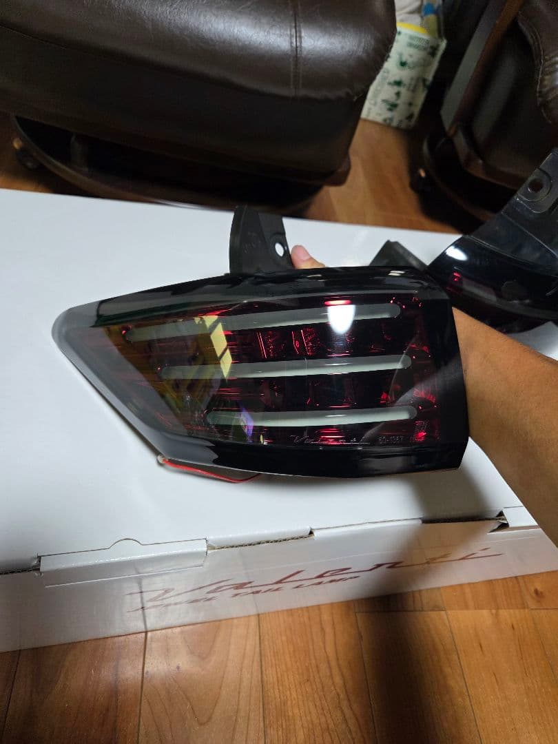 グ*ン様 Valenti ジュエルテールランプ フルセット E52える