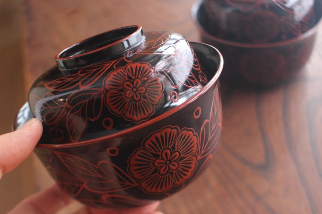 時代逸品！端正な爪朱黒漆に風情ある木芙蓉文の美しい吉野塗の四つ椀（検懐石道具京塗