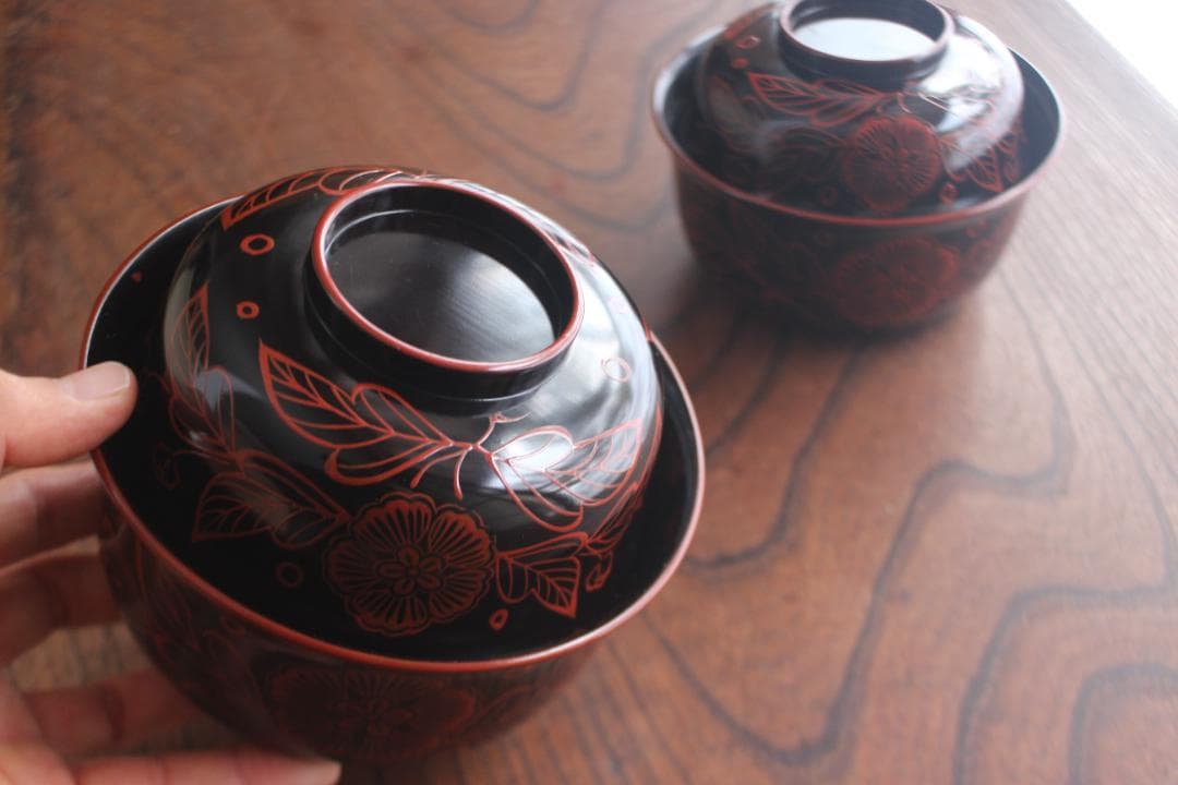 時代逸品！端正な爪朱黒漆に風情ある木芙蓉文の美しい吉野塗の四つ椀（検懐石道具京塗