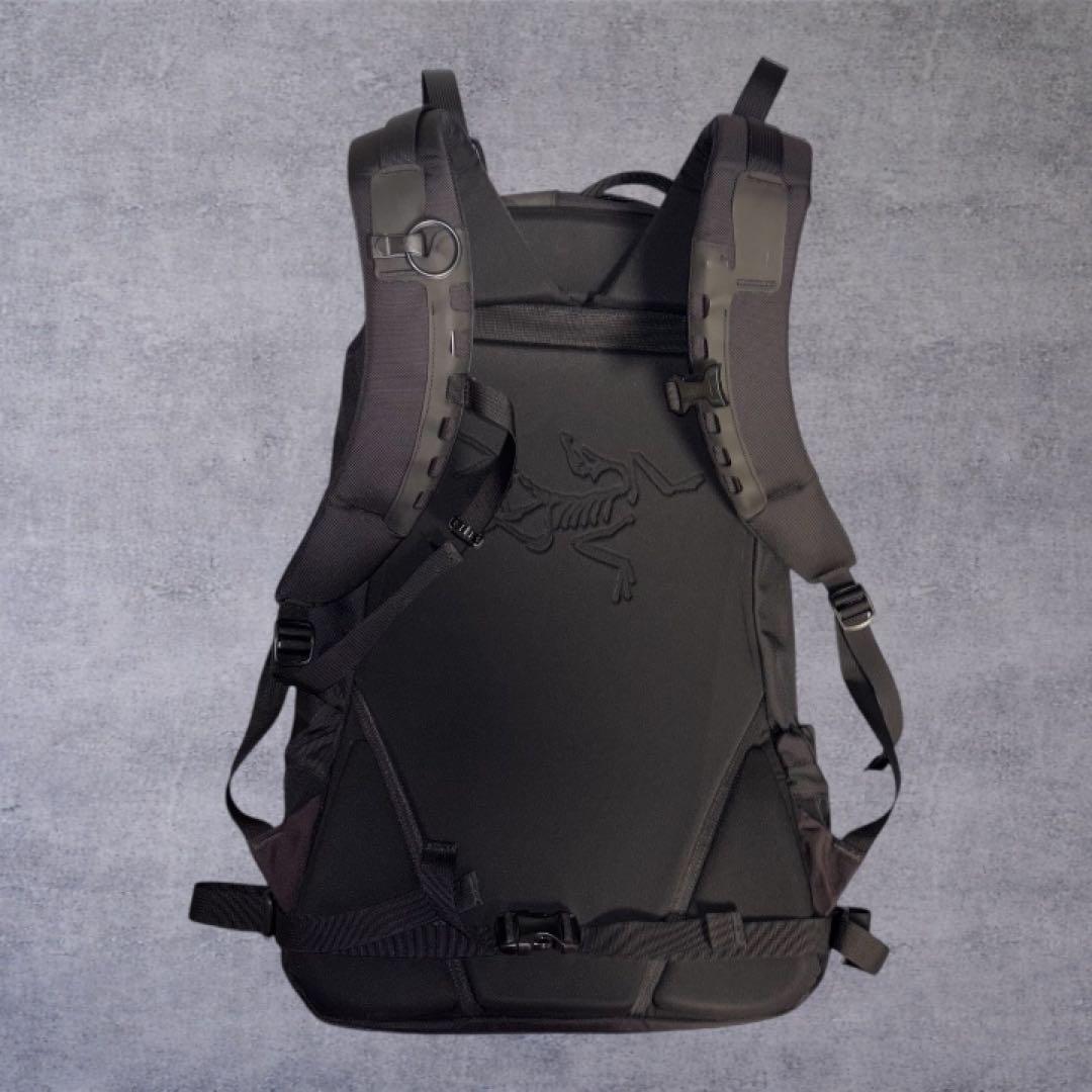 ARC’TERYX アロー22 Arro 22 ステルスブラック 黒 美品
