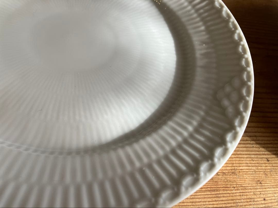 ロイヤルコペンハーゲン　ホワイトフルーテッドハーフレース19デザートプレート×4