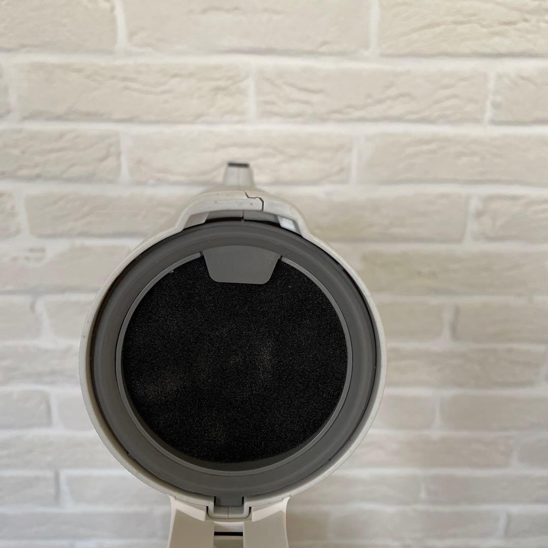 【2025年製】Panasonic 充電式掃除機　ホワイトMC-NX700K