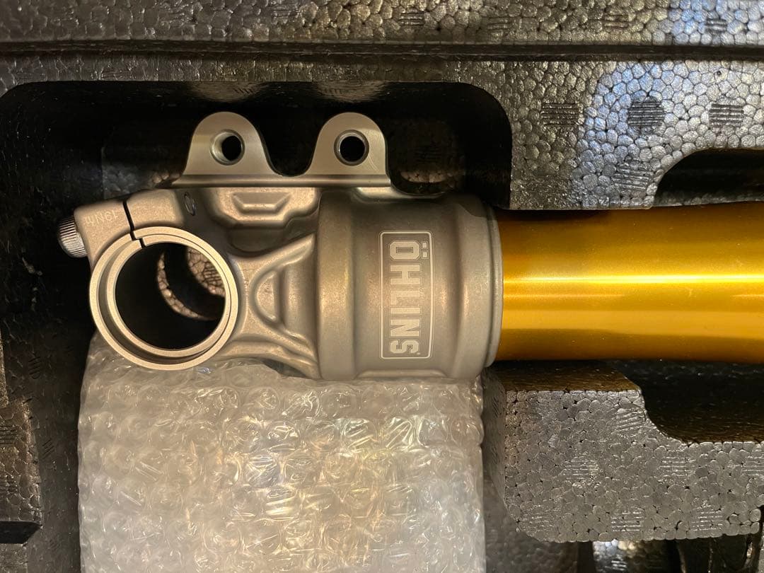 新品！オーリンズフロントフォーク　ZRX1200ダエグ