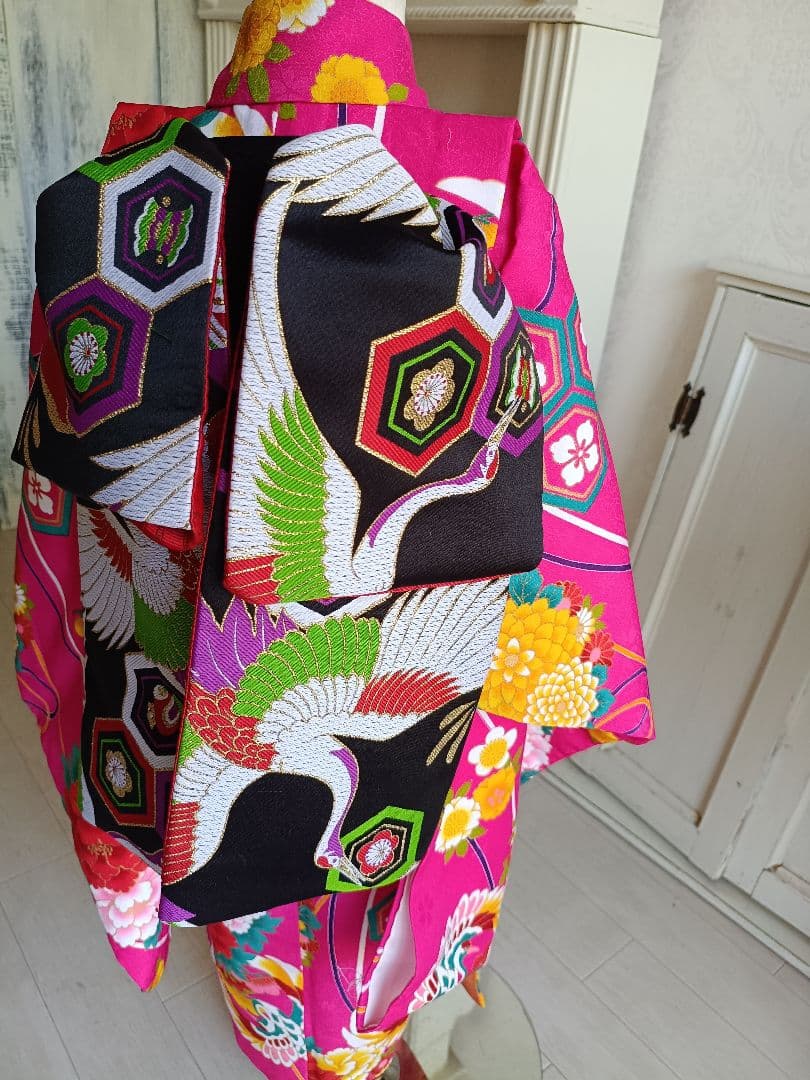 マゼンダピンク、アンティーク風の着物にミニだらり帯