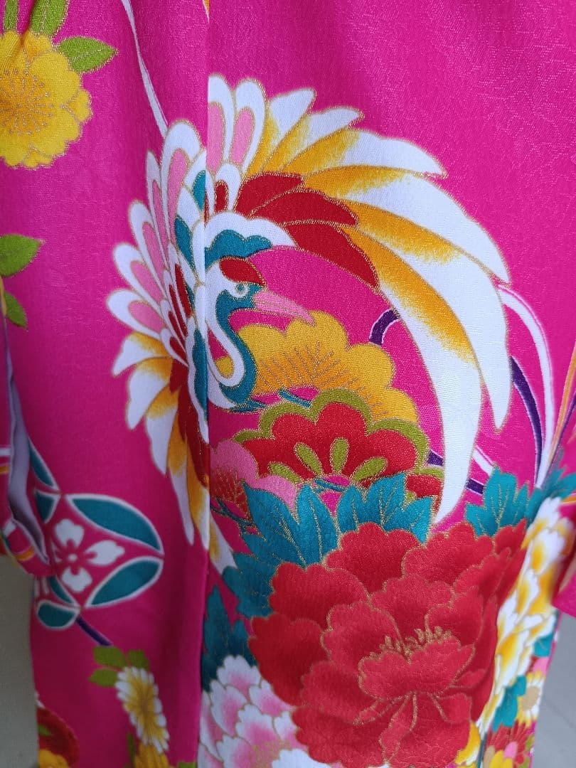 マゼンダピンク、アンティーク風の着物にミニだらり帯