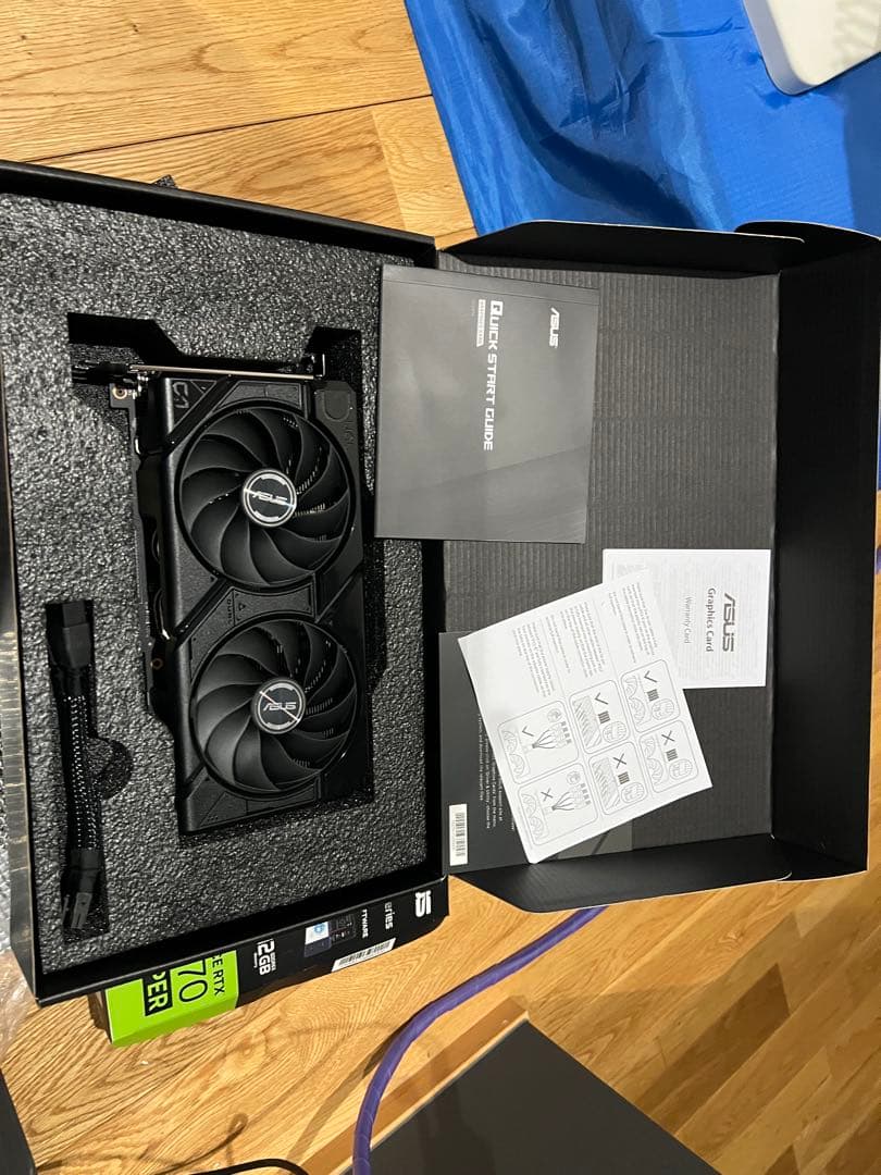 グラフィックボード・グラボ・ビデオカード ASUS GeForce RTX 4070 Super 12GB