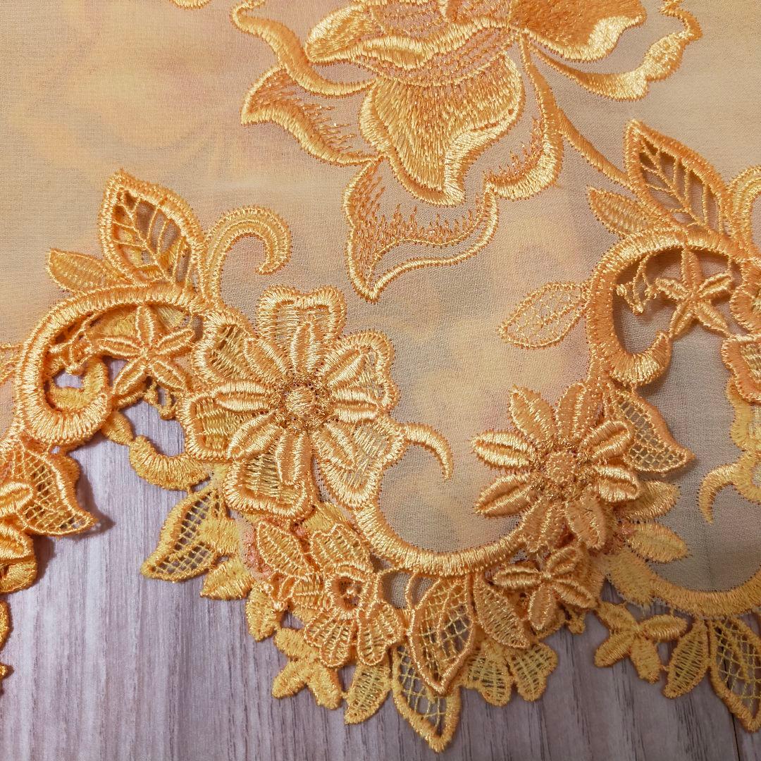 ワコール　店舗限定　スワロフスキー　サルート　花柄　刺繍　キャミソール　L