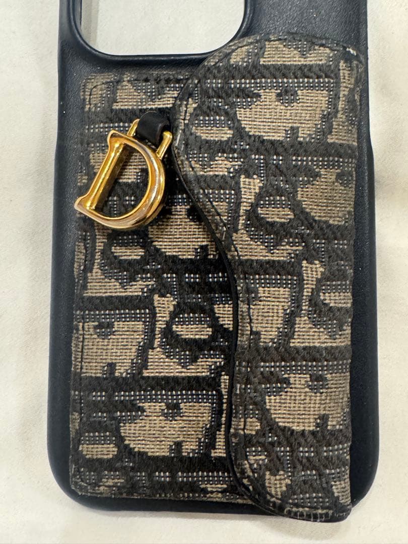 Dior Saddle iPhone 15 Pro ケース