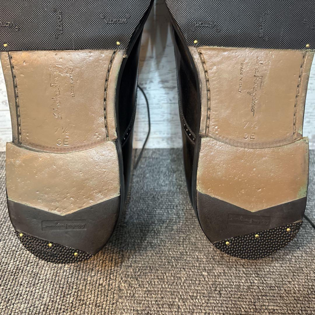 サルバトーレフェラガモ レザーシューズ ストレートチップ 黒 7.5