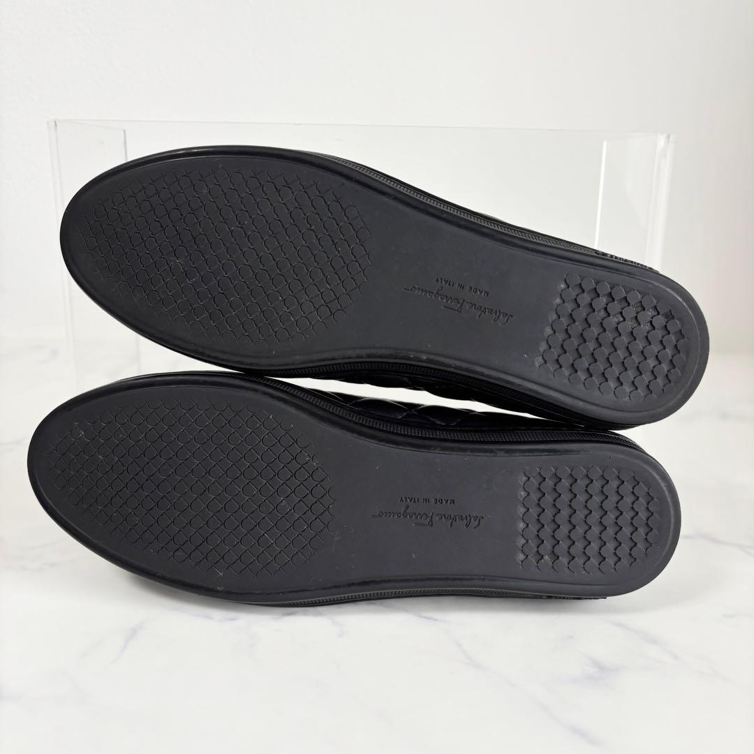 美品 フェラガモ 5.5 ルフィナ フラットシューズ ヴァラ キルティング 黒