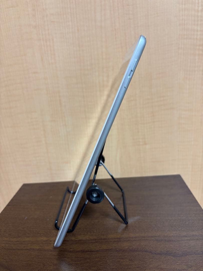 iPad 第6世代 128GB Wi-Fiモデル　美品