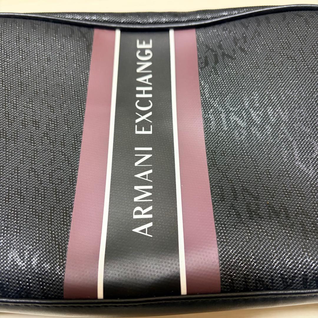 アルマーニ　エクスチェンジ　トラベルポーチ　クラッチバッグ