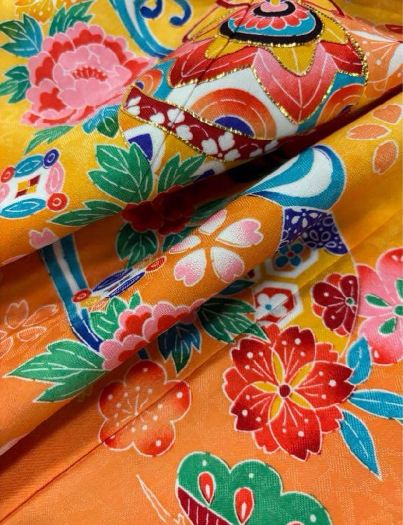 七五三　3歳女の子着物　２点セット　新品　華やか黄色　紅型風　鈴　松竹梅　鳳凰