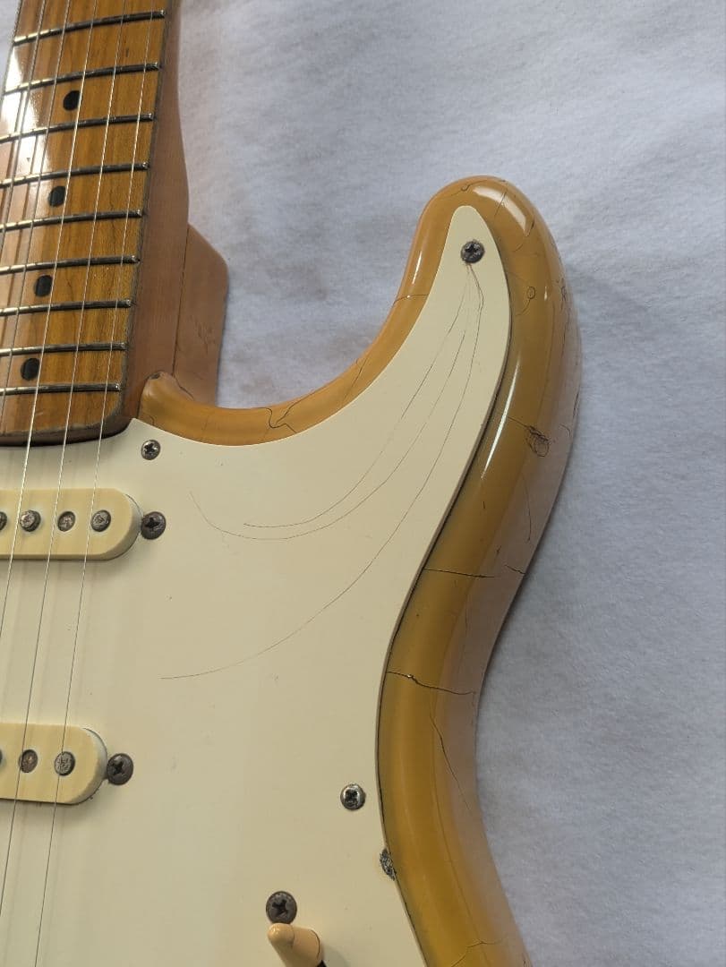 Fender Japan ST57 フジゲン製　軽量3.2kg　送料無料