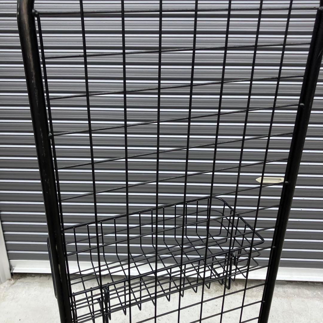 店舗什器 ワイヤーラック ワイヤーバスケット付き メタルラック キャスター付き