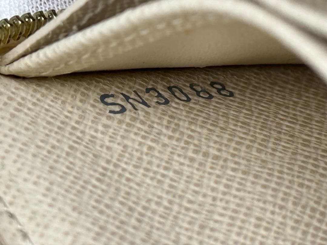 極美品！ルイヴィトン　ダミエ・アズール　ジッピーパース　小銭入れ