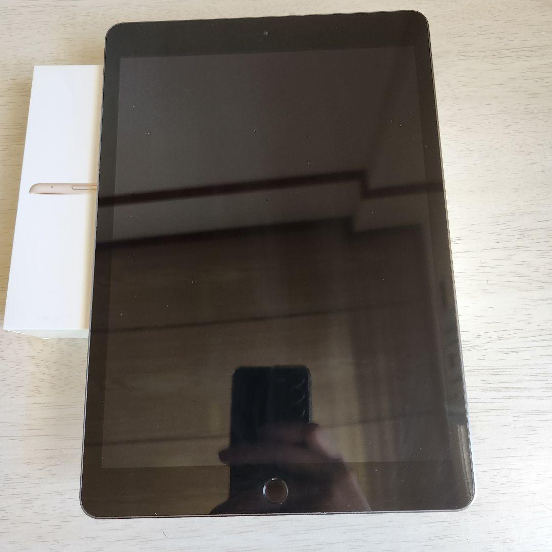 Apple iPad 第８世代 32gb