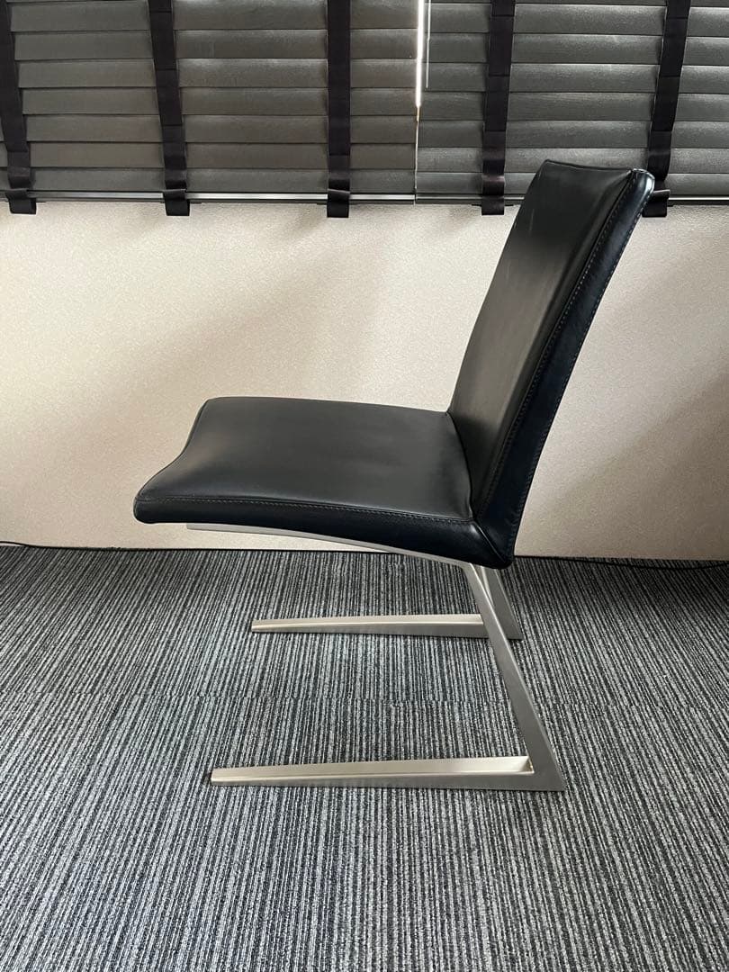 BoConcept Mariposa Deluxe ダイニングチェア ①