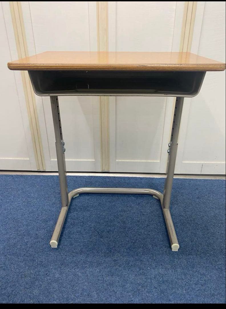 高さ調整可能なシンプルデスク　2セット