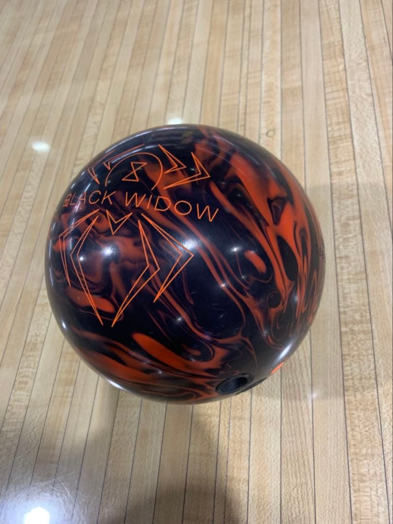 ブラックウィドー3.0 15ポンド ボウリングボール