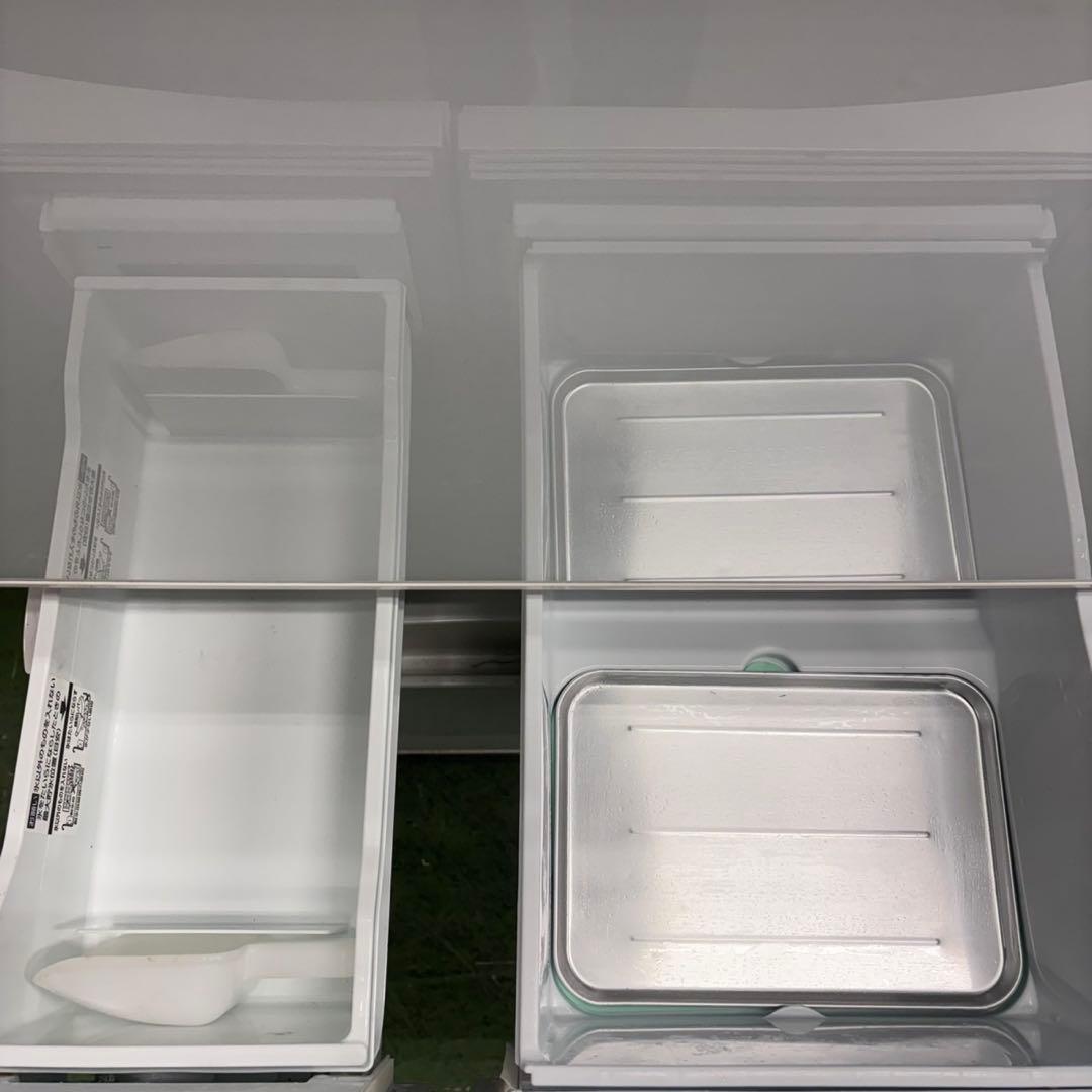 670 東芝大型冷蔵庫　400L強　小型　右開き　ガラスパネル　5ドア　ホワイト