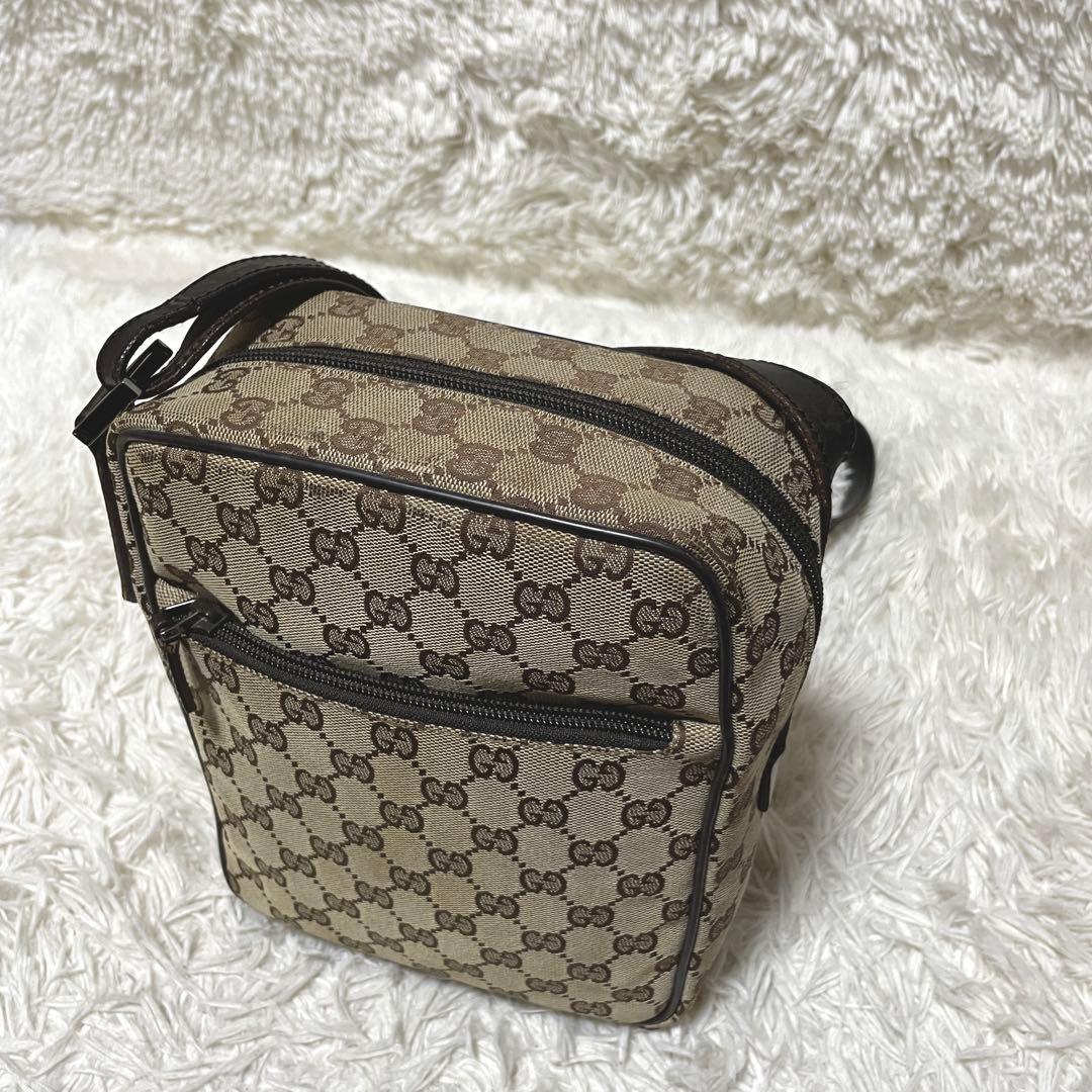 【良品】GUCCI グッチ　ショルダーバッグ　サコッシュ　キャンバス　ブラウン