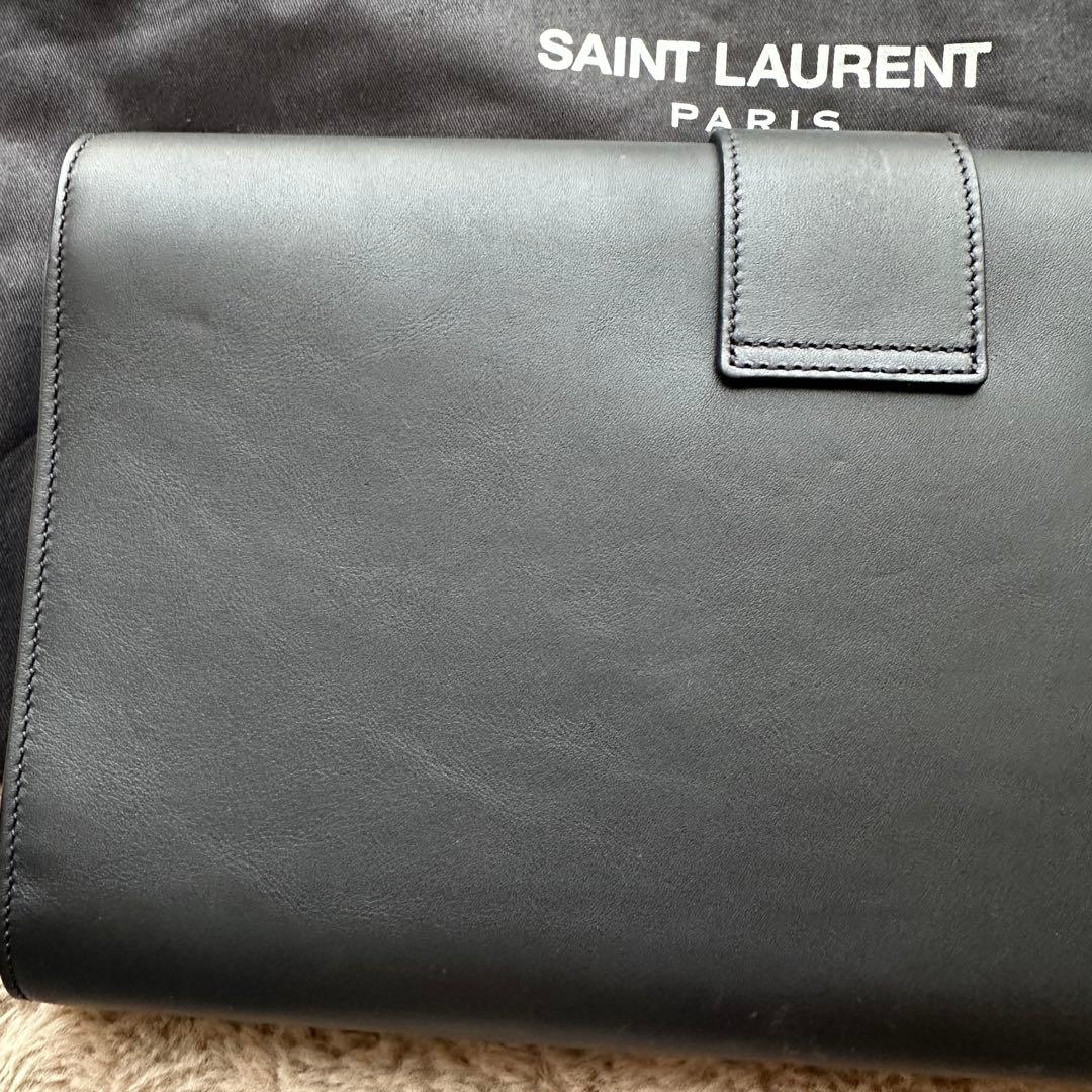 イヴ・サンローラン　レザー クラッチバッグ