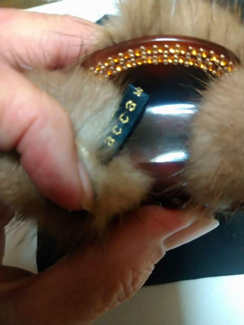 ファー付きブラウンヘアクリップ