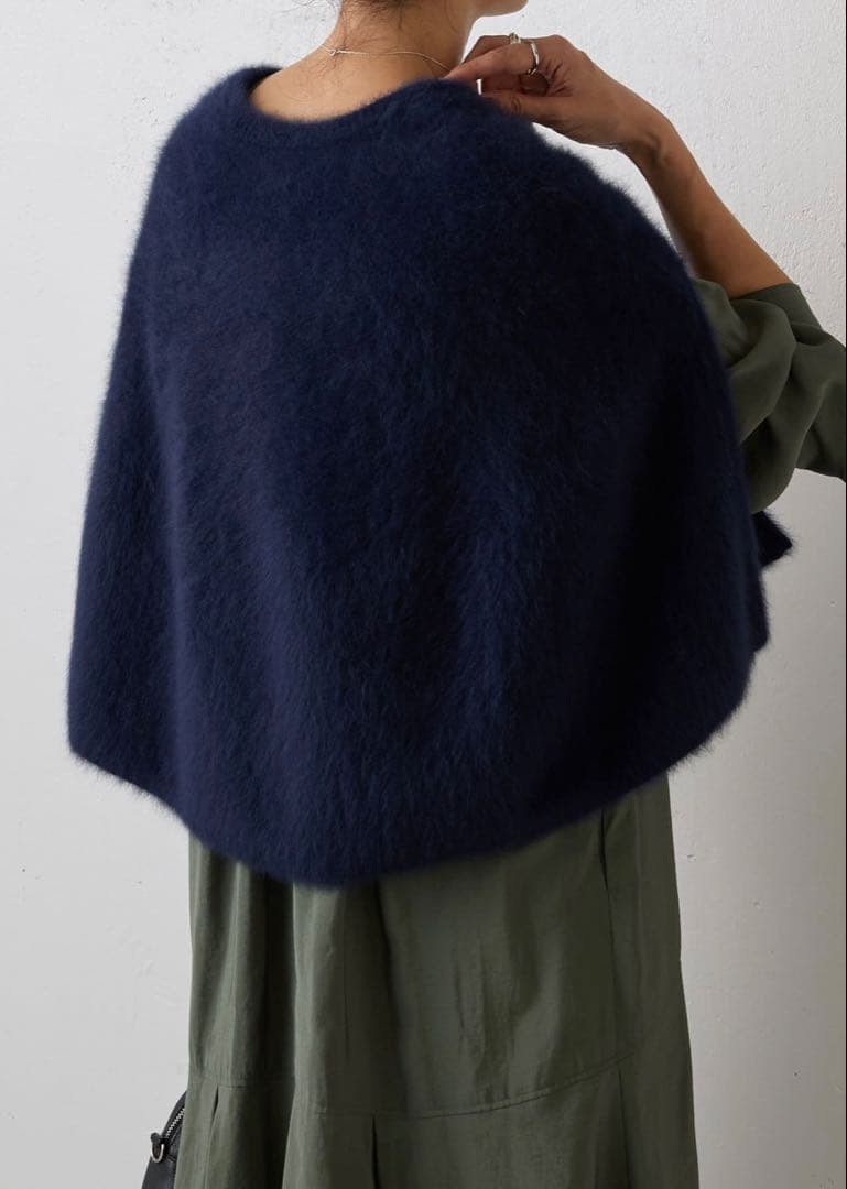 BEARDSLEY ファーニットポンチョ ネイビー