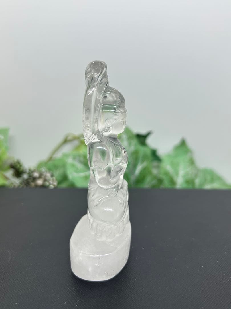 天然石水晶　観音菩薩様置物　No.2334