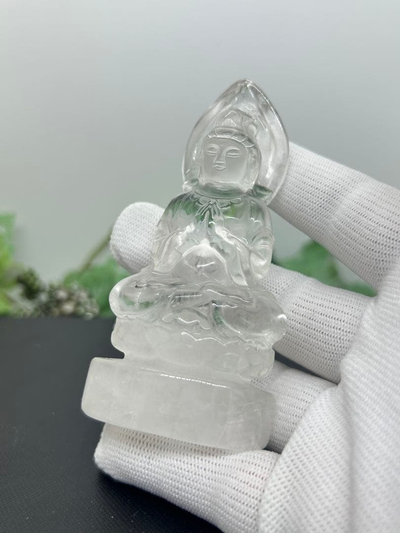 天然石水晶　観音菩薩様置物　No.2334