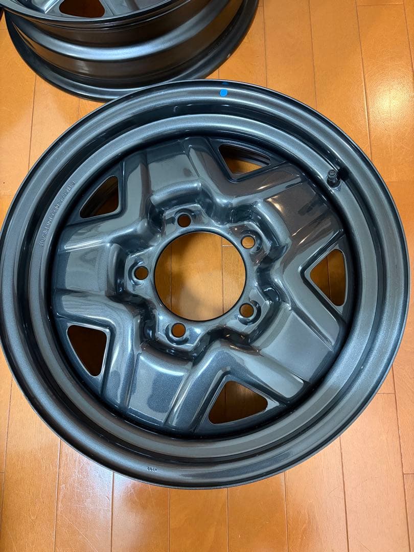 新車外し⭐︎ジムニー　JB64 送料無料　16インチ