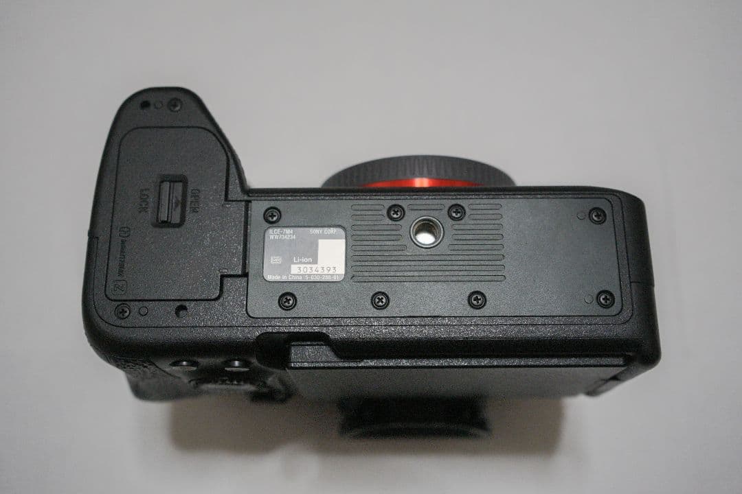 SONY α7iv ミラーレスカメラ 本体と付属品