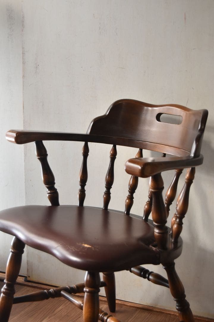 飛騨産業 キャプテンチェア