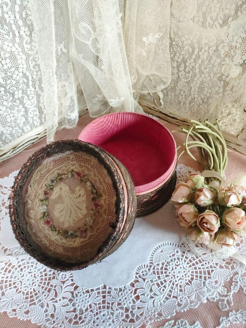 ♡美しいロココリボン装飾ボックス&布花ブーケ・フランスアンティーク♡