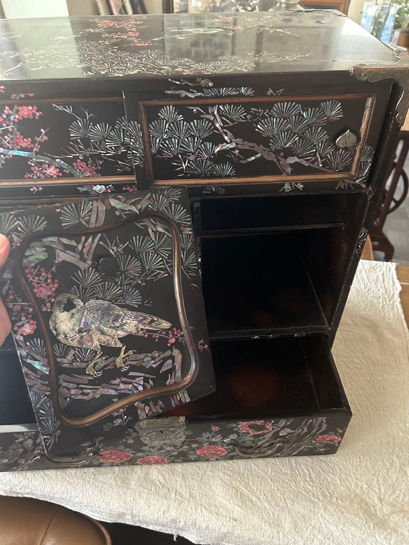 ② 螺鈿細工　小箪笥　アンティーク　難あり