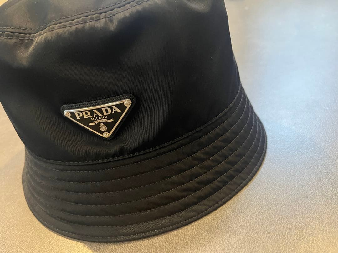 最終大幅値下げ！！PRADA ブラック バケットハット　形も綺麗⭐︎美品