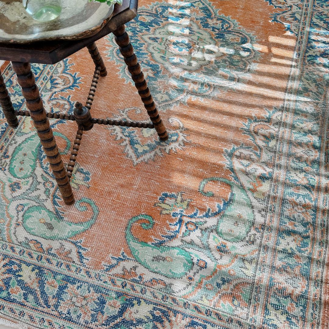 トルコ ヴィンテージラグ A79 大判 オレンジ ターコイズ ネイビー